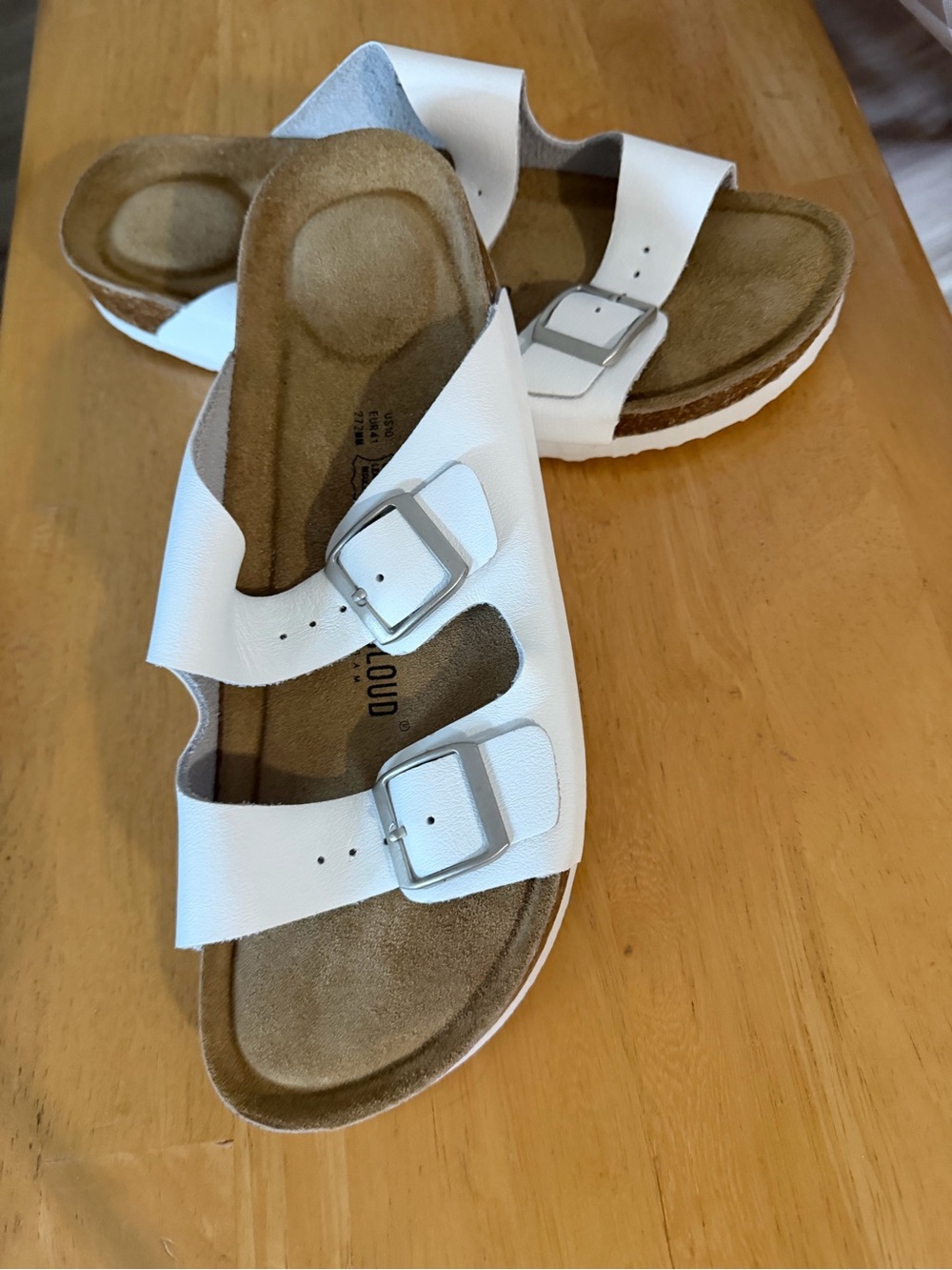 Project Cloud White leather Double-Buckle Comfort Sandals size 10